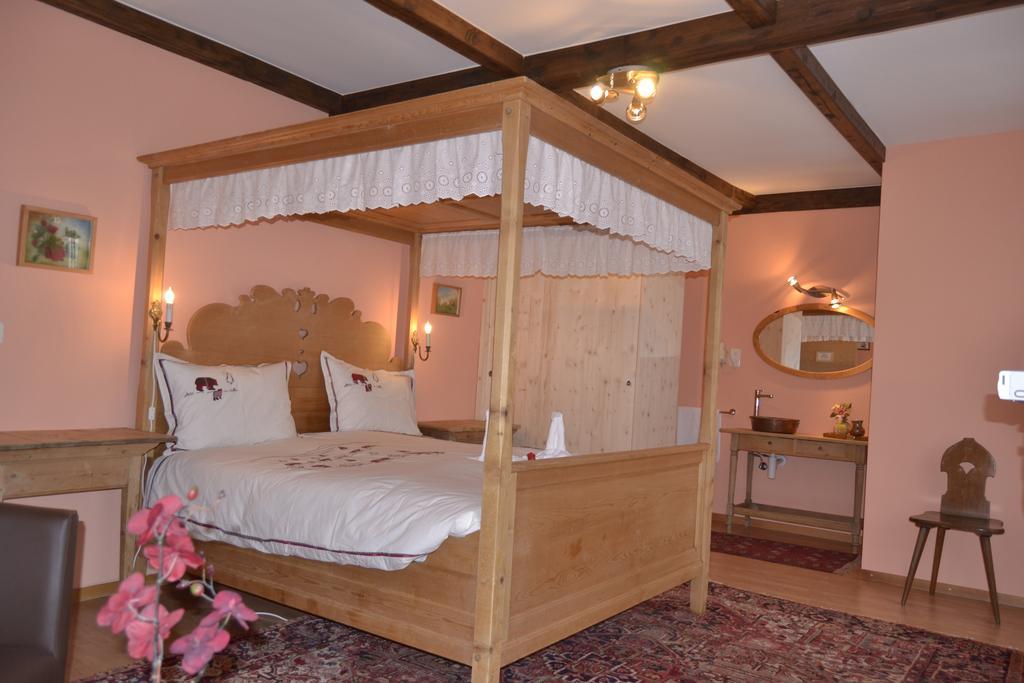 Garni Fluela Susch Hotell Rom bilde