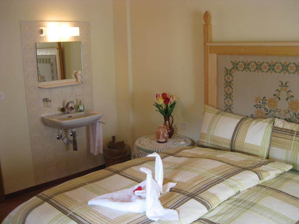 Garni Fluela Susch Hotell Rom bilde